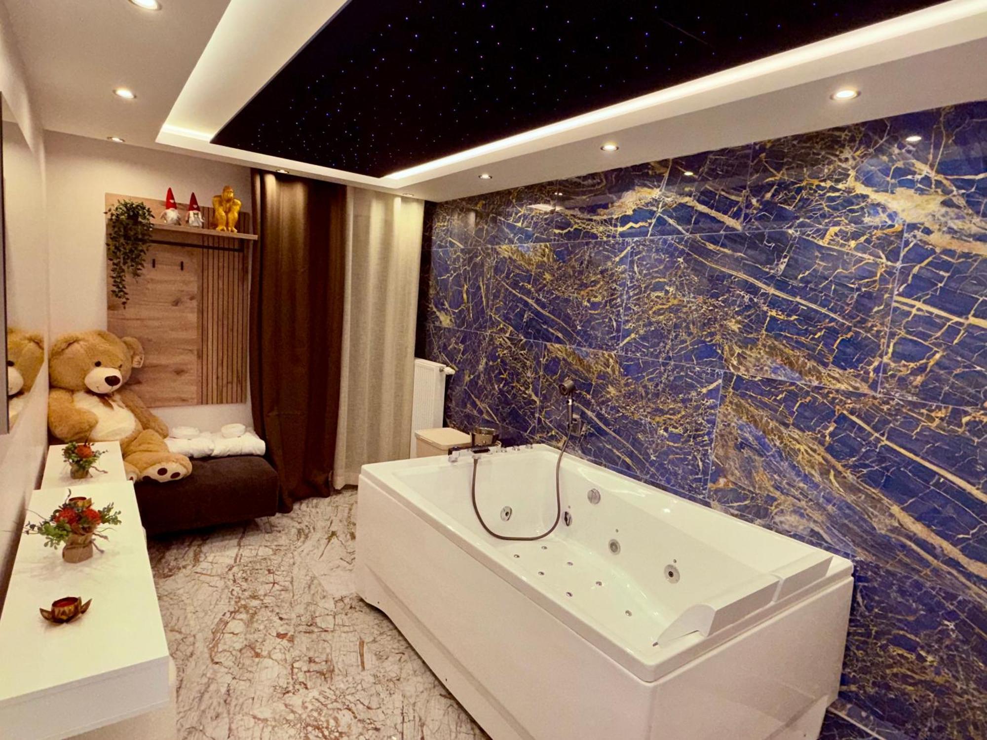 Appartement Neuf Haut Standing - Jacuzzi A Strasbourg Schiltigheim Exterior photo