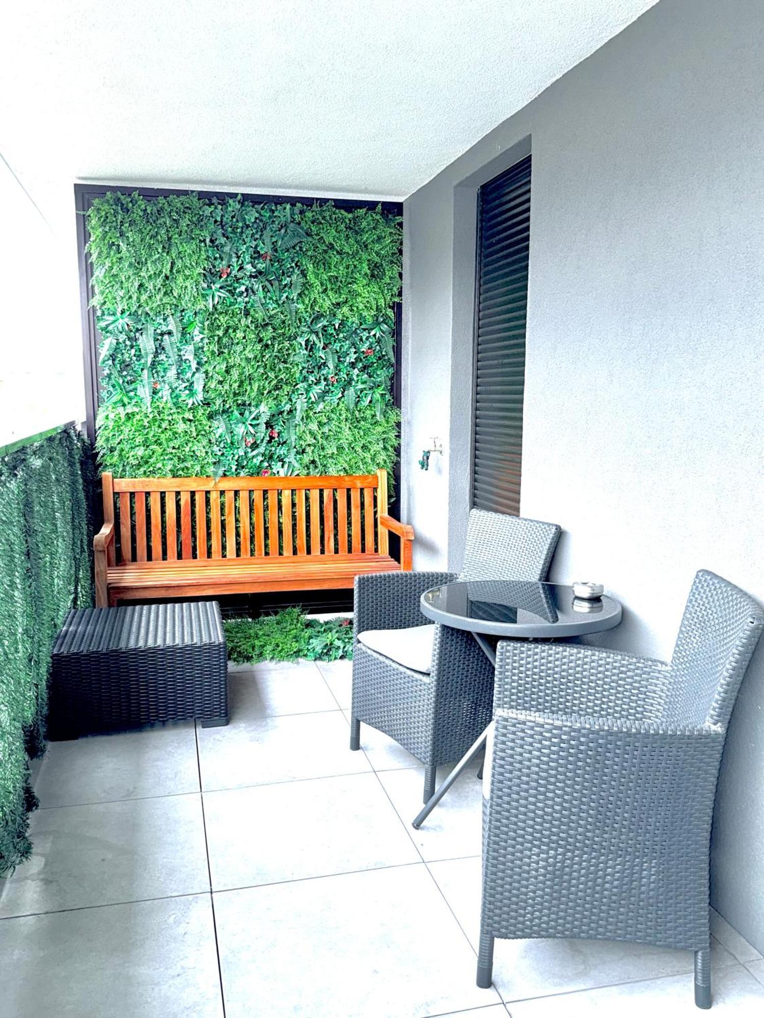 Appartement Neuf Haut Standing - Jacuzzi A Strasbourg Schiltigheim Exterior photo